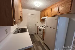 1208 W Walnut Ave, Gastonia, NC 28052 - Photo 7