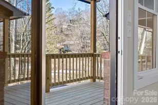 107 Collin Pl, Asheville, NC 28804 - Photo 5