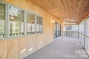 305 N Scarlet Oak Ln, Hendersonville, NC 28791 - Photo 15