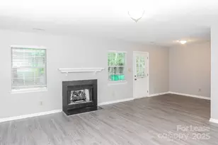 8247 Gera Emma Dr, Charlotte, NC 28215 - Photo 5