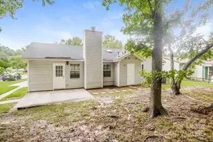 8247 Gera Emma Dr, Charlotte, NC 28215 - Photo 13