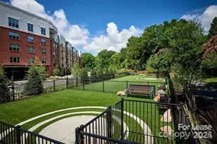 345 Sharon Township Ln, Charlotte, NC 28211 - Photo 5