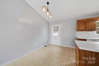 904 Pine Mountain Road, Hudson, NC 28638 - Photo 17