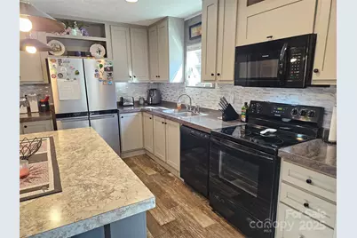 144 River Breeze Drive, Morganton, NC 28655 - Photo 7