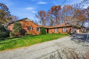 1704 Charles Raper Jonas Hwy, Mount Holly, NC 28120 - Photo 5