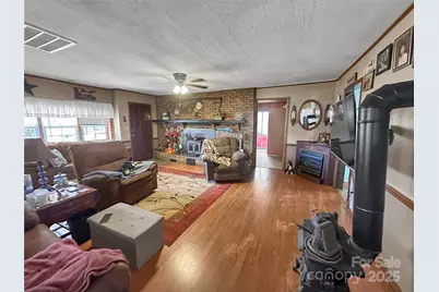 2612 W Dixon Boulevard, Shelby, NC 28152 - Photo 7