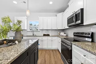 2719 Willow St, Charlotte, NC 28208 - Photo 9