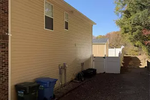 7841 Cornflower Commons Dr, Mint Hill, NC 28227 - Photo 5