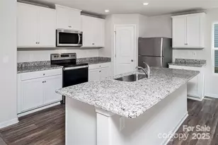 1216 Nia Rd, Charlotte, NC 28215 - Photo 3