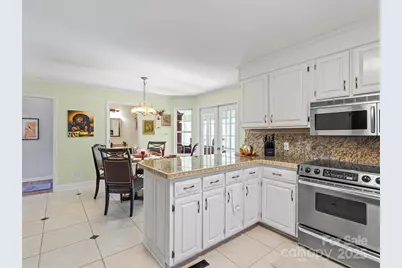 1002 4th Street NE, Conover, NC 28613 - Photo 11