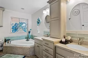 1002 4th St NE, Conover, NC 28613 - Photo 17