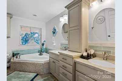 1002 4th Street NE, Conover, NC 28613 - Photo 17