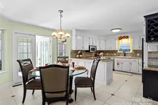 1002 4th St NE, Conover, NC 28613 - Photo 9