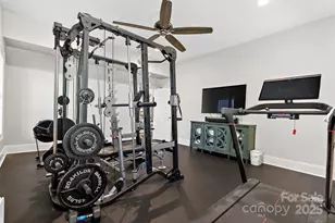 823 Inverness Cir, Spartanburg, SC 29306 - Photo 19