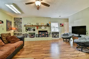 26 Bevlyn Dr, Asheville, NC 28803 - Photo 13