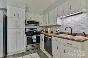 26 Bevlyn Dr, Asheville, NC 28803 - Photo 9