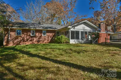 26 Bevlyn Drive, Asheville, NC 28803 - Photo 23