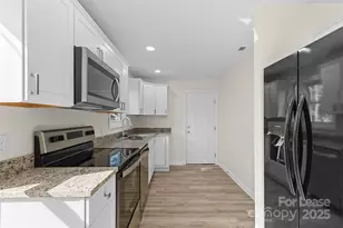 660 Chestnut St, Rock Hill, SC 29730 - Photo 9