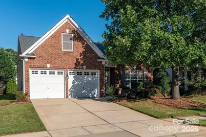 6423 Ridgeview Commons Drive, Charlotte, NC 28269 - Photo 1
