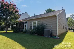 6423 Ridgeview Commons Dr, Charlotte, NC 28269 - Photo 21