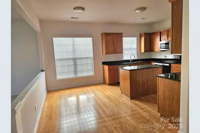 6423 Ridgeview Commons Drive, Charlotte, NC 28269 - Photo 5