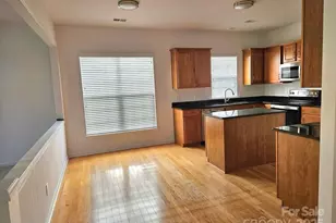 6423 Ridgeview Commons Dr, Charlotte, NC 28269 - Photo 5