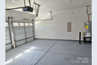 6423 Ridgeview Commons Drive, Charlotte, NC 28269 - Photo 19