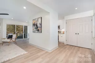 7802 Renaissance Ct, Charlotte, NC 28226 - Photo 9