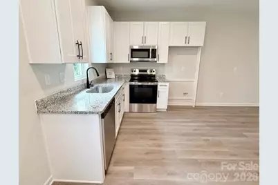 116 N Gould Avenue, Bessemer City, NC 28016 - Photo 11