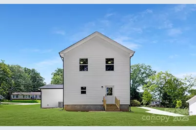 116 N Gould Avenue, Bessemer City, NC 28016 - Photo 3