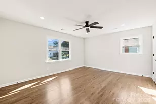 5609 Alanhurst Pl, Charlotte, NC 28217 - Photo 7