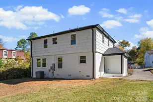 5609 Alanhurst Pl, Charlotte, NC 28217 - Photo 23