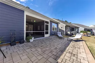 129 Picasso Trl, Mount Holly, NC 28120 - Photo 37