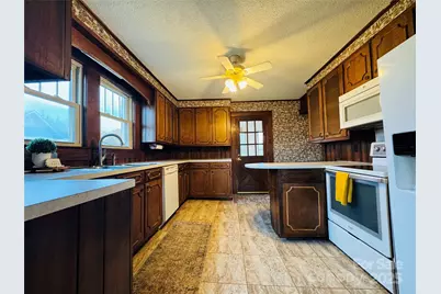 9143 S Nc Highway 150 Highway, Linwood, NC 27299 - Photo 9