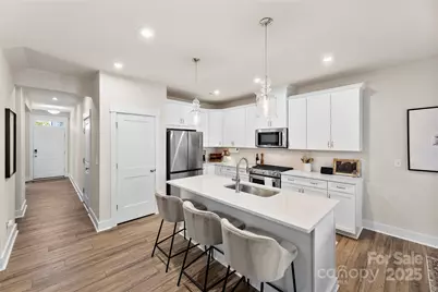 9722 Munsing Drive, Charlotte, NC 28269 - Photo 3