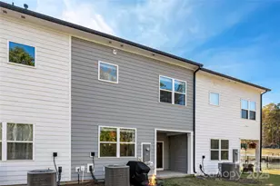 9722 Munsing Dr, Charlotte, NC 28269 - Photo 37