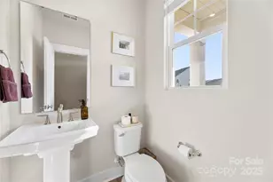 9722 Munsing Dr, Charlotte, NC 28269 - Photo 11