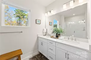 9722 Munsing Dr, Charlotte, NC 28269 - Photo 15