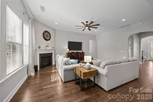 10843 Preservation Park Dr, Charlotte, NC 28214 - Photo 7