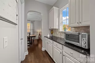 10843 Preservation Park Dr, Charlotte, NC 28214 - Photo 11