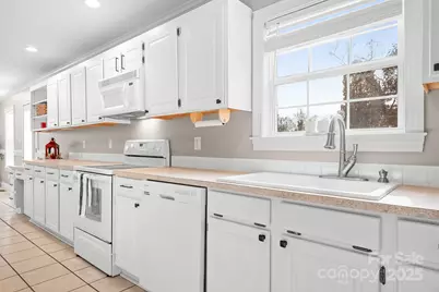 124 Caribou Drive, Statesville, NC 28625 - Photo 5