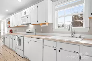 124 Caribou Dr, Statesville, NC 28625 - Photo 5