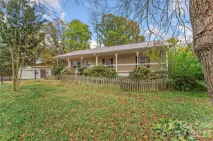 10 Hvn Crst Ln, Fletcher, NC 28732 - Photo 3