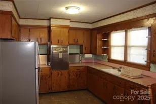 1761 Dearborn Street Ext, Morganton, NC 28655 - Photo 23