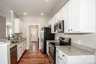 146 Valley Glen Dr, Troutman, NC 28166 - Photo 15