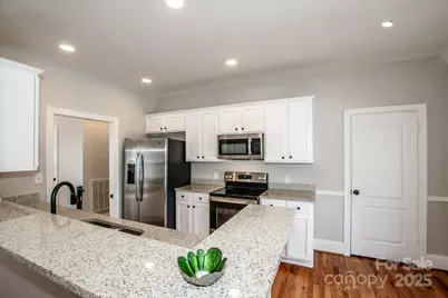 146 Valley Glen Drive, Troutman, NC 28166 - Photo 15