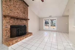 4926 Harri Ann Dr, Charlotte, NC 28227 - Photo 5