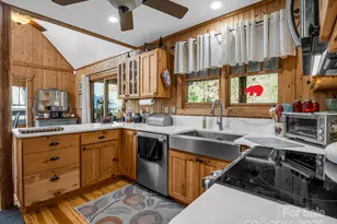 301 Peaks Dr, Lake Lure, NC 28746 - Photo 15