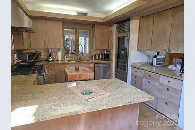 6580 Central Drive, Conover, NC 28613 - Photo 11