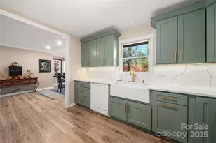 71 Bristol Ln, Hendersonville, NC 28792 - Photo 13